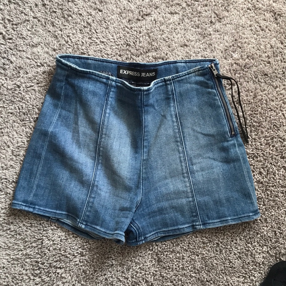 Stretchy Express High Waisted Jean shorts